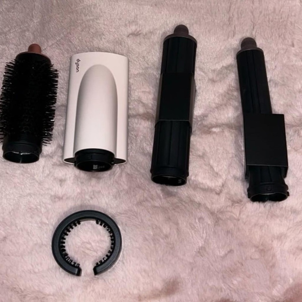 Dyson Airwrap Multi Styler LONG in Ceramic Pink & Rose Gold (Limited Edition) - Picture 7 of 8